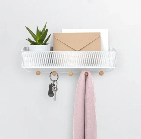 Wall mounted shelf